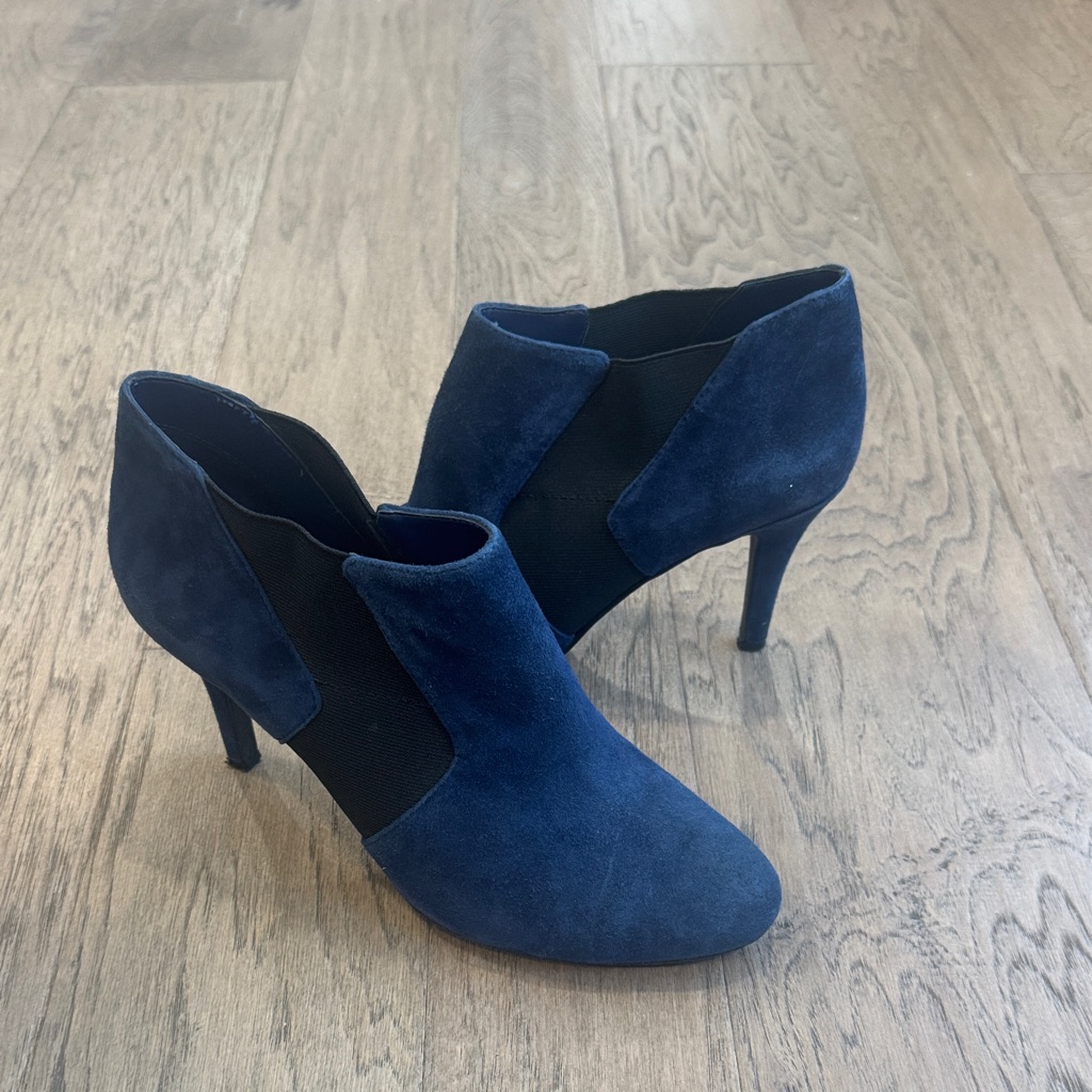 Arturo Chiang Marcey Blue Suede Ankle Boots Size 9.5
